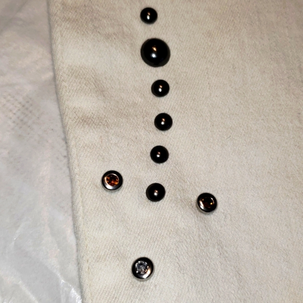 Blank NYC The Intro Jewel/Stud Capri Jeans NEW πHPπ - Picture 15 of 17